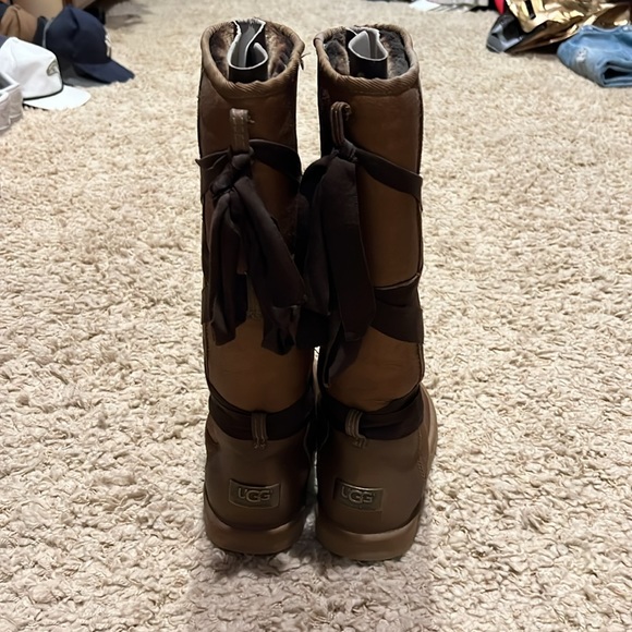 Women’s Rina UGG Metallic Gold Ribbon Tall Boots 7 - Picture 3 of 8
